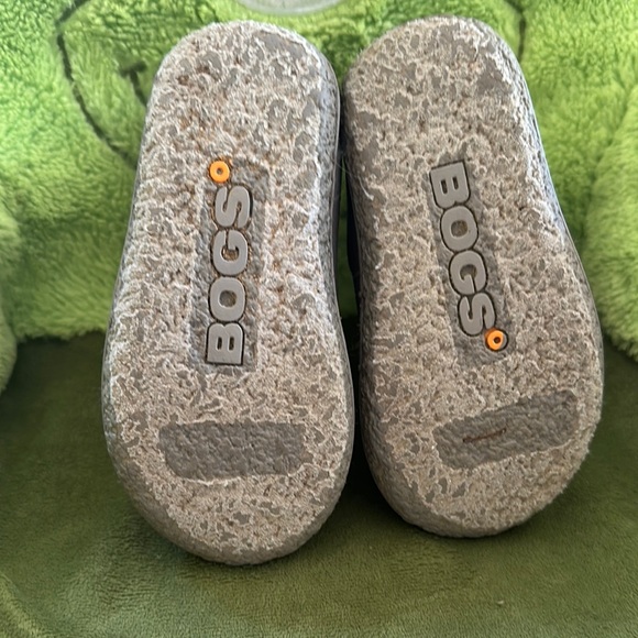 Bogs Gray Winter Boots Toddler 6 - Picture 5 of 8